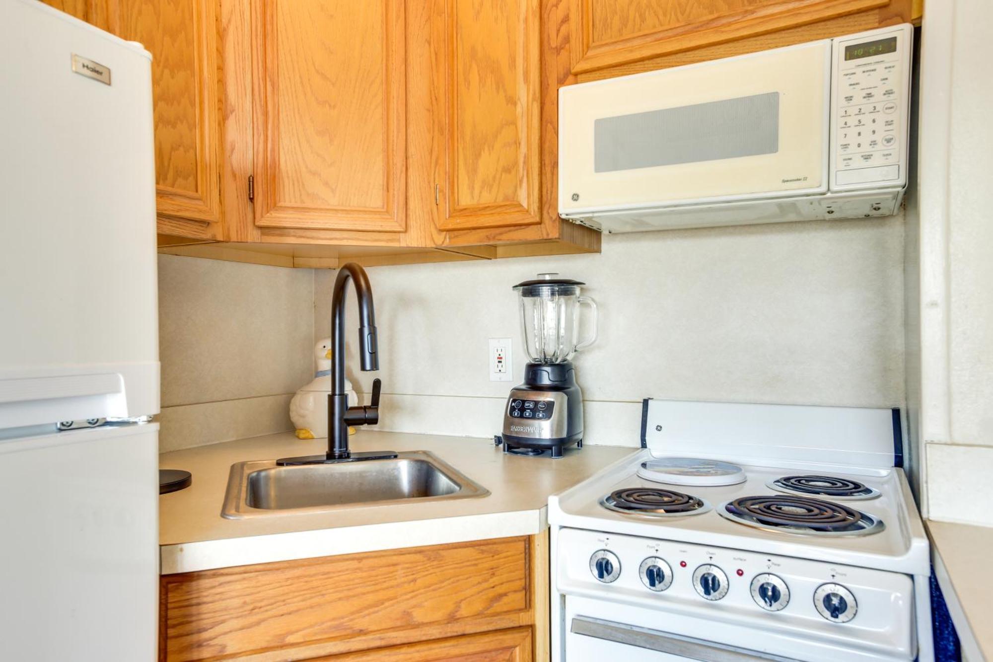 Galveston Retreat With Balcony And Gulf Views! Apartment Exterior photo
